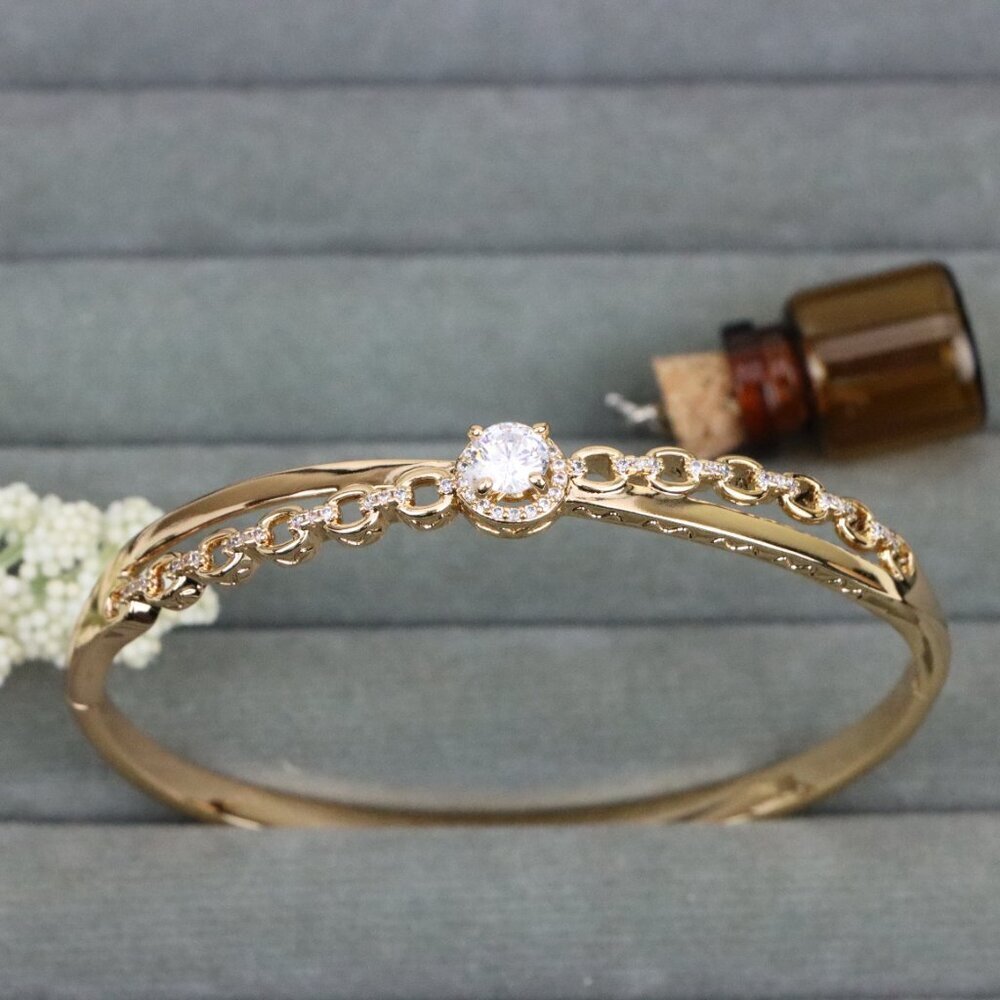 Rose Gold Chain Design Bangle with Sparkling Centerpiece, XPBL0505